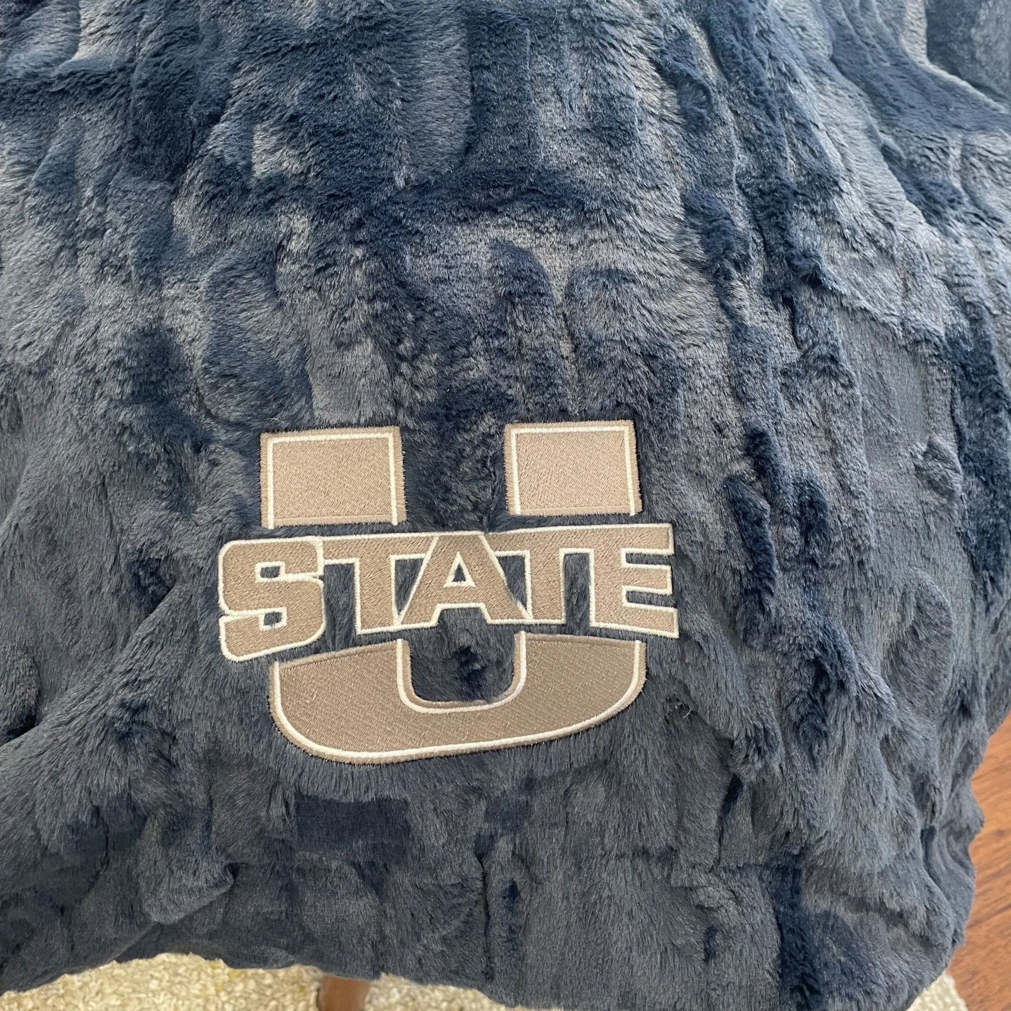 USU - UNIVERSITY BLANKETS